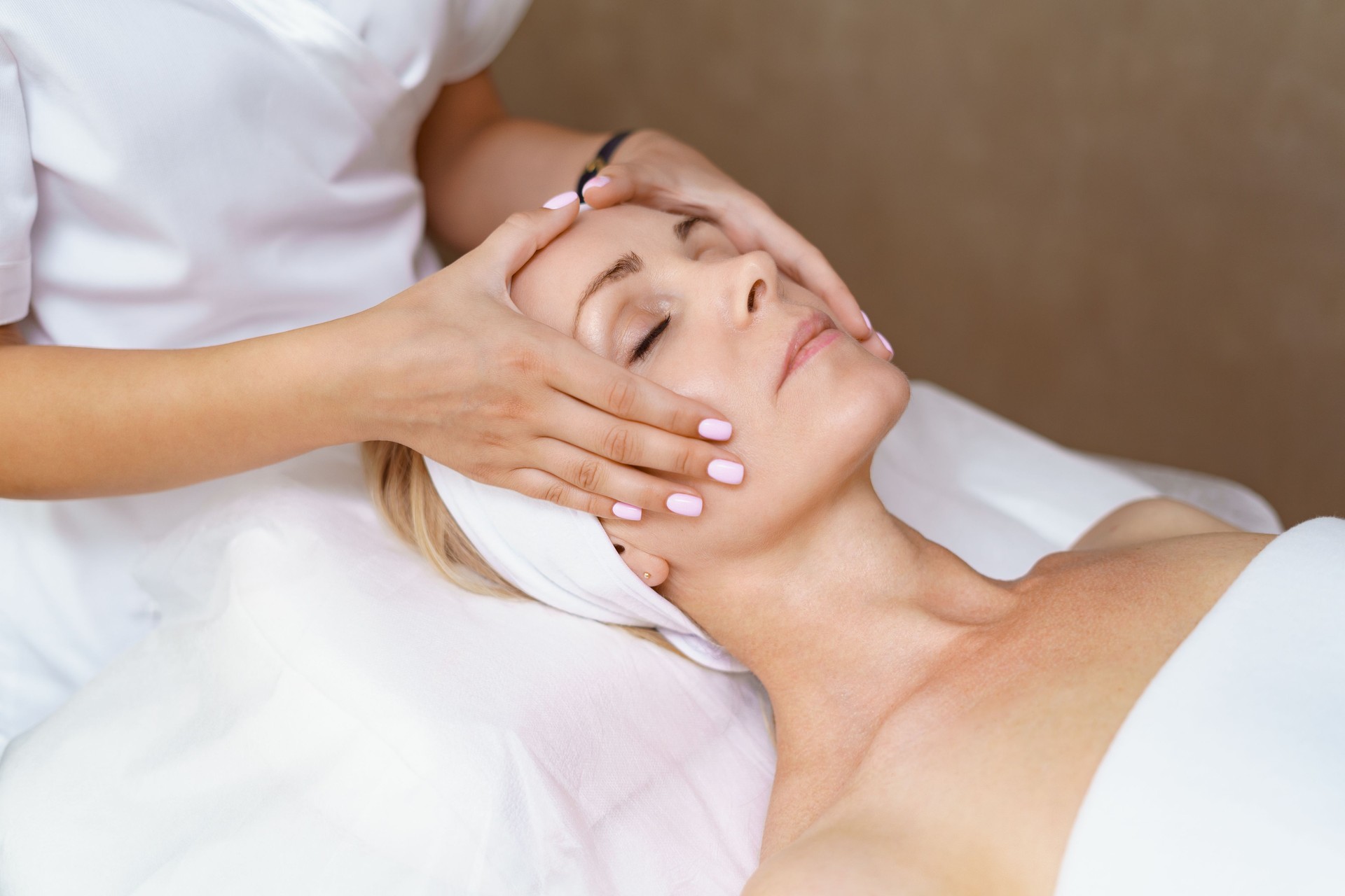 Facial massage beauty treatment.